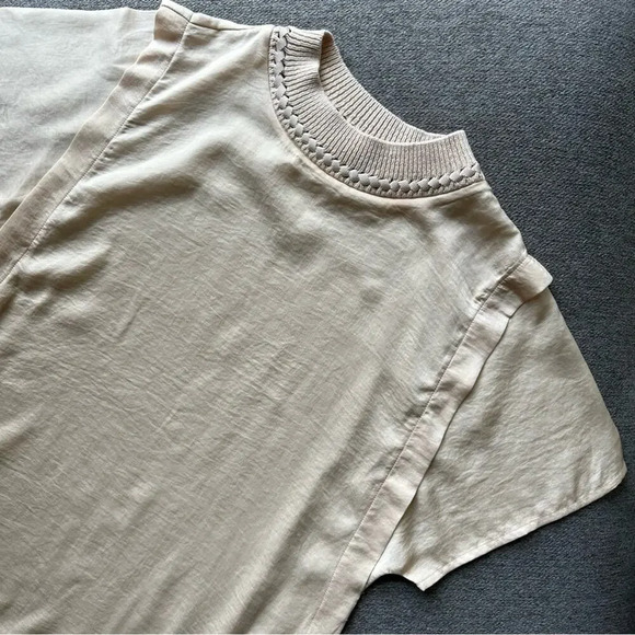 Sam Edelman Cream Flutter Sleeve Blouse Top Small - Picture 5 of 7